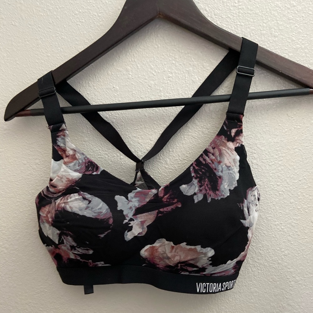 Victoria-sport padded sports bra